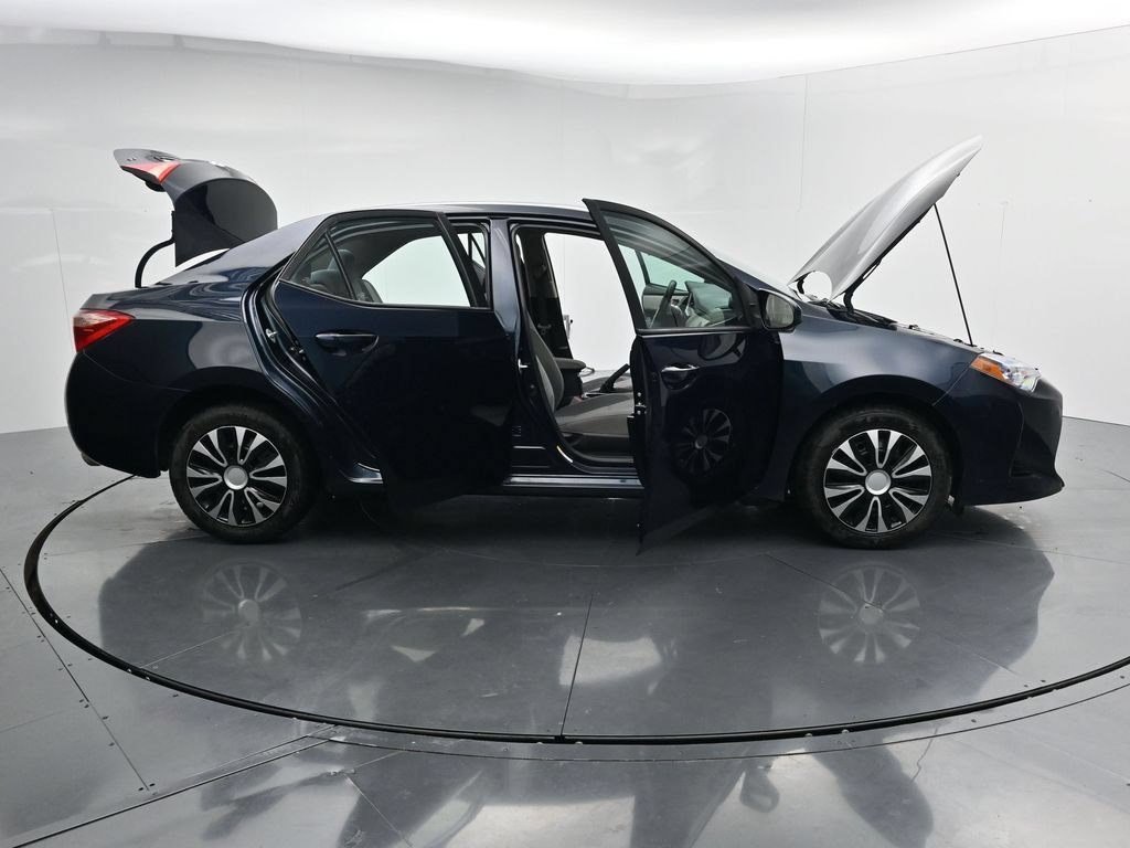 Used 2019 Toyota Corolla LE FWD image 44