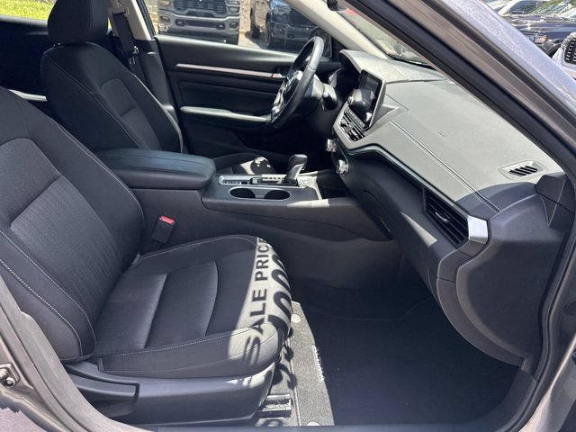 Used 2019 Nissan Altima 2.5 SV FWD image 15
