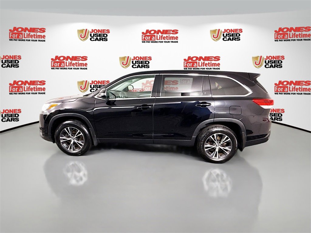 Certified 2019 Toyota Highlander LE image 14