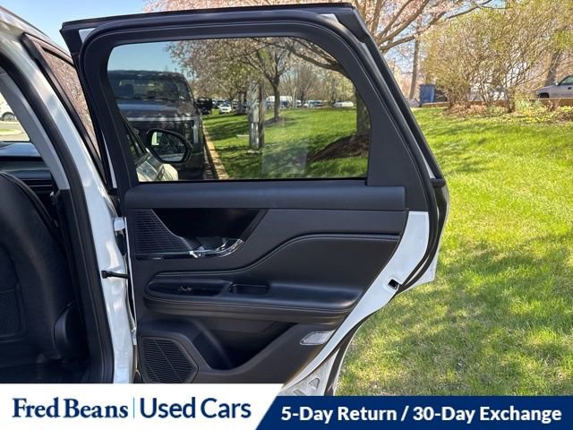 Used 2022 Lincoln Corsair AWD w/ Premium Package image 15