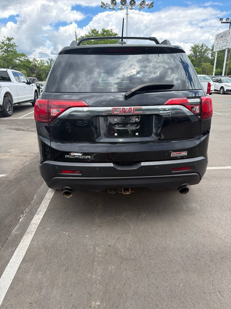 Used 2019 GMC Acadia SLT w/ LPO, 'HIT The Road' Package AWD/4WD image 4