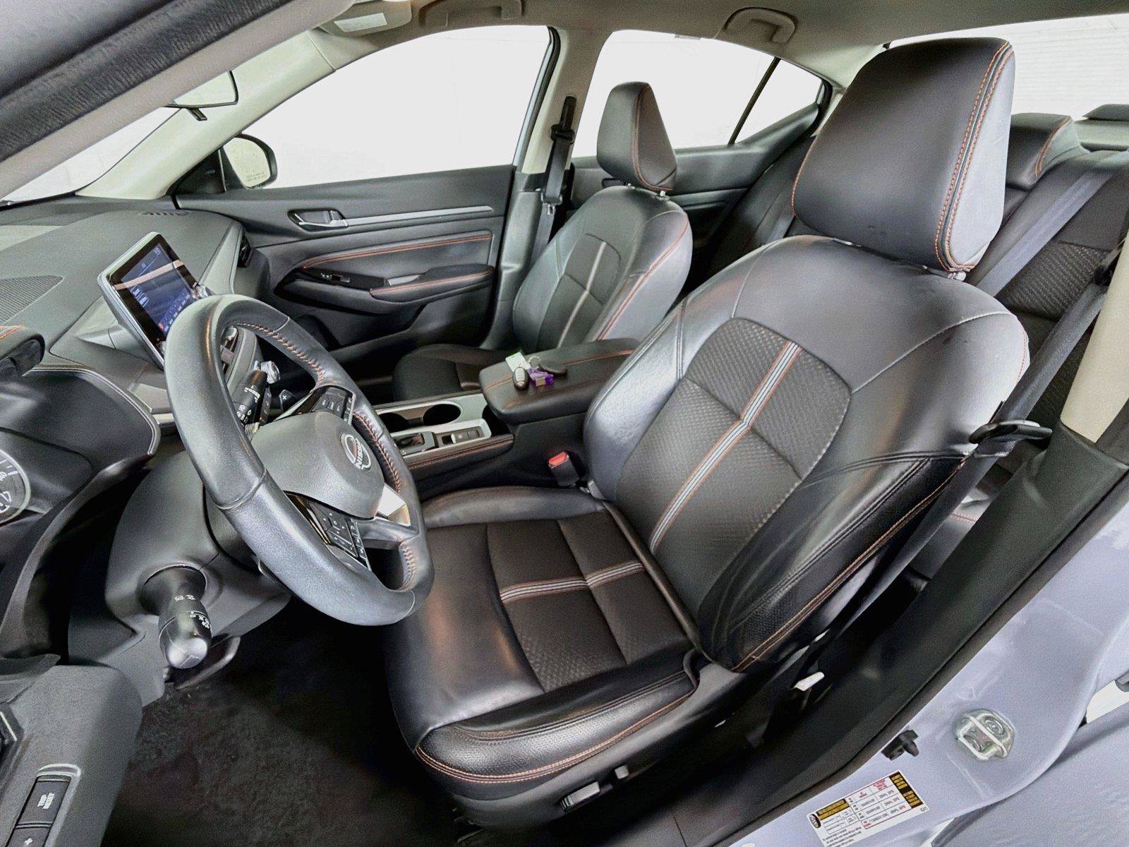 Used 2023 Nissan Altima 2.5 SR AWD/4WD image 2