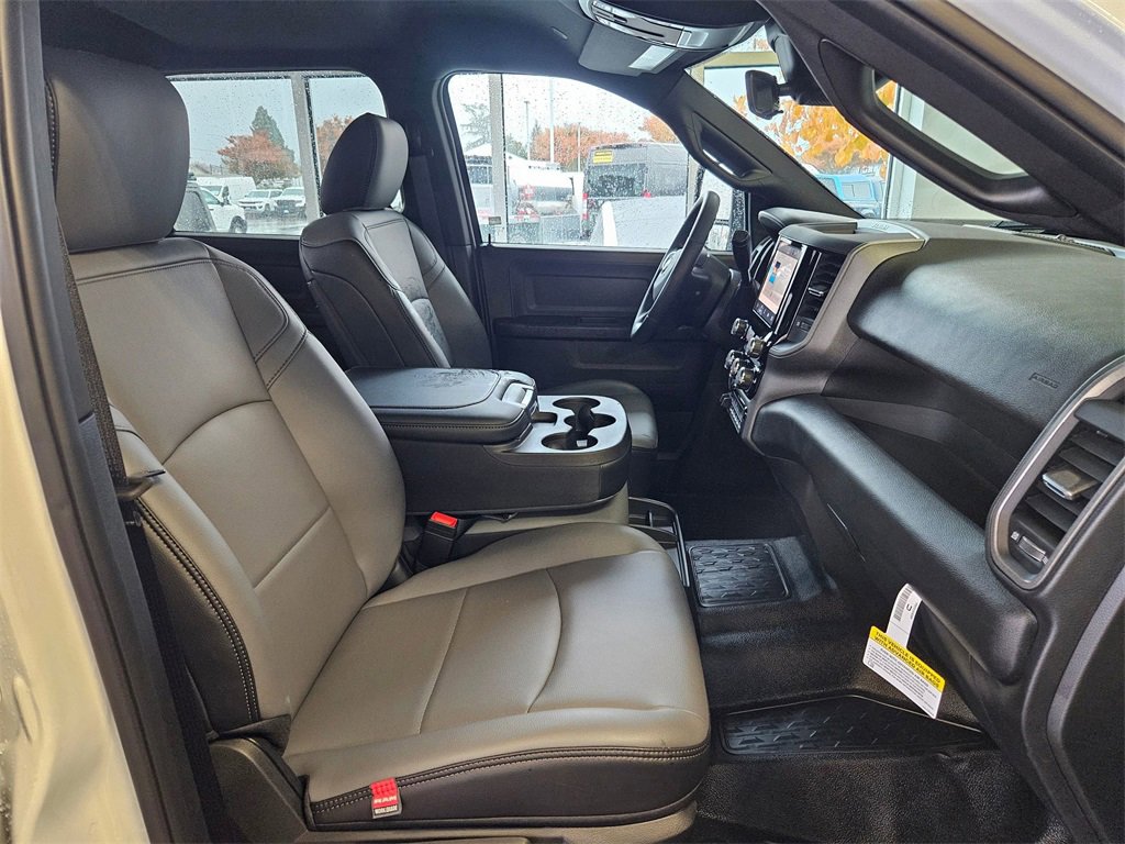 New 2026 RAM 5500 Tradesman w/ Chrome Appearance Group image 34