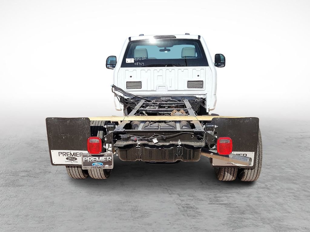 New 2026 Ford F550 4x4 Regular Cab Super Duty image 9