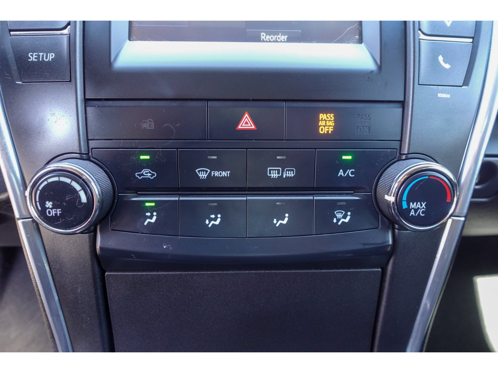 Used 2017 Toyota Camry SE FWD image 17