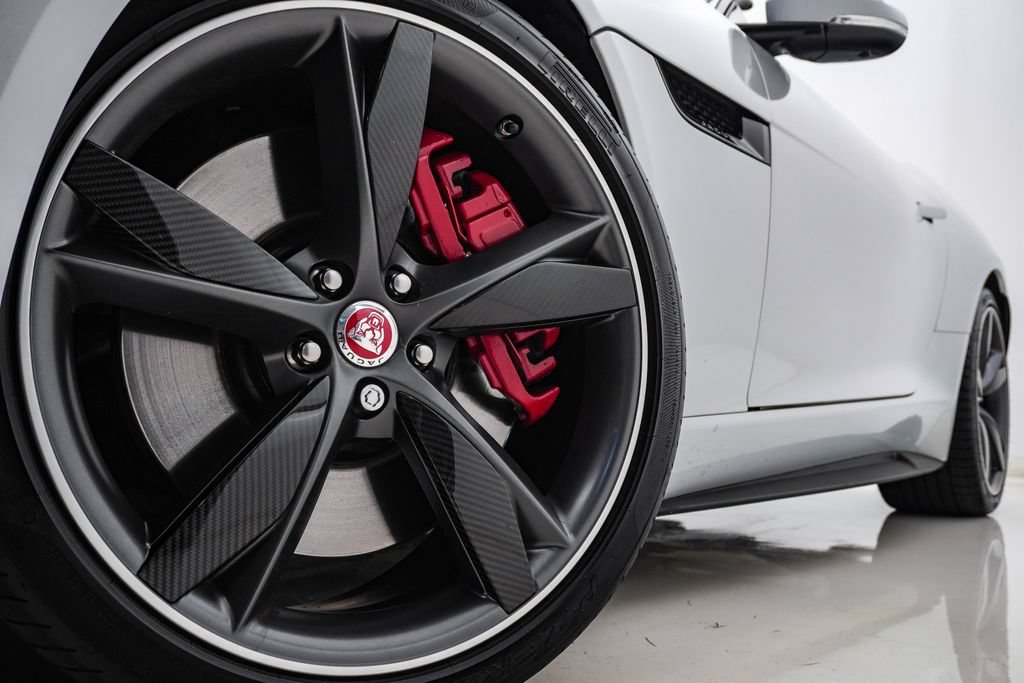 Used 2017 Jaguar F-TYPE R AWD/4WD image 5