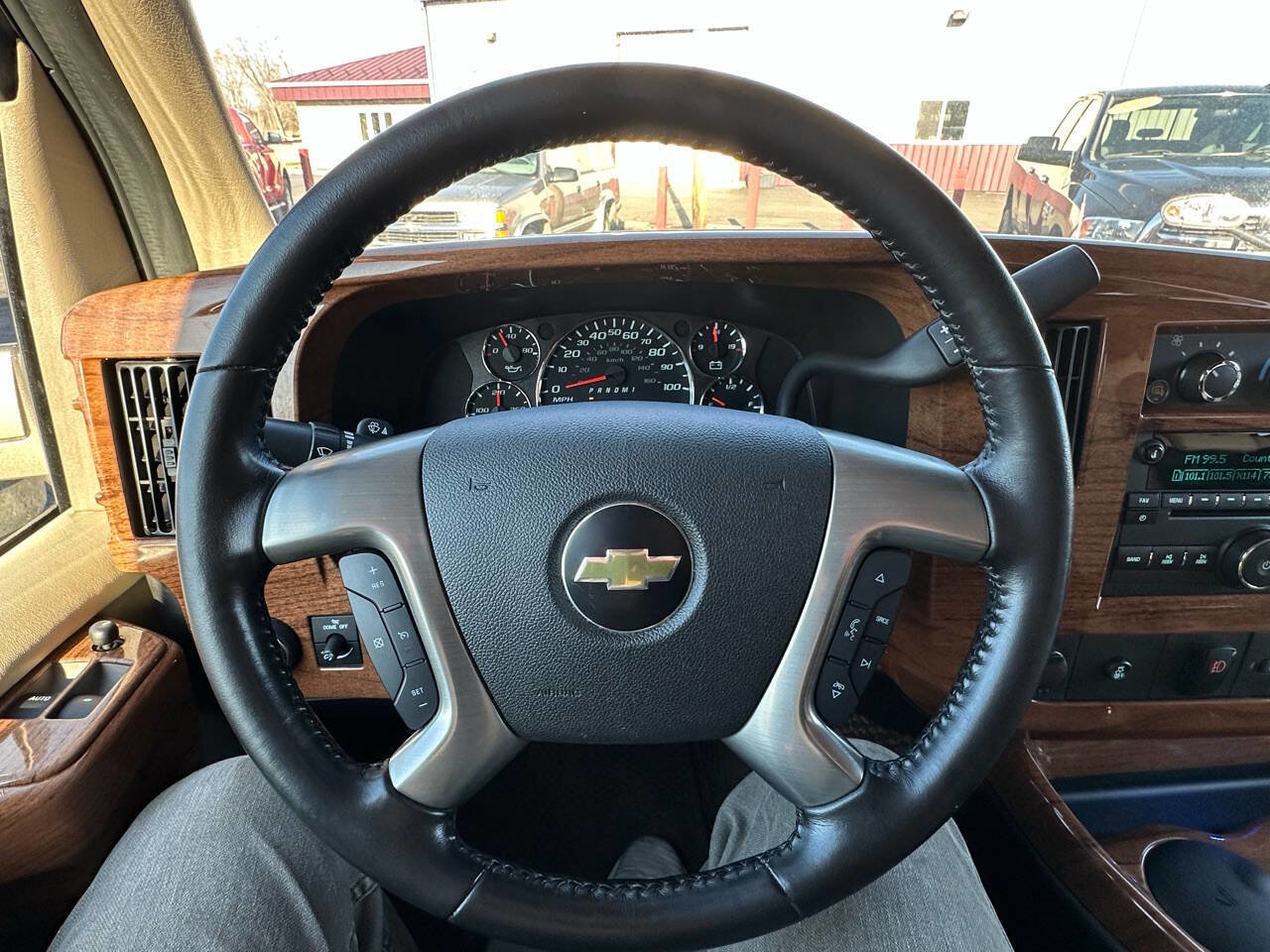 Used 2015 Chevrolet Express 2500 image 12