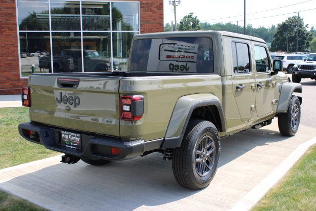 New 2026 Jeep Gladiator Sport AWD/4WD image 36