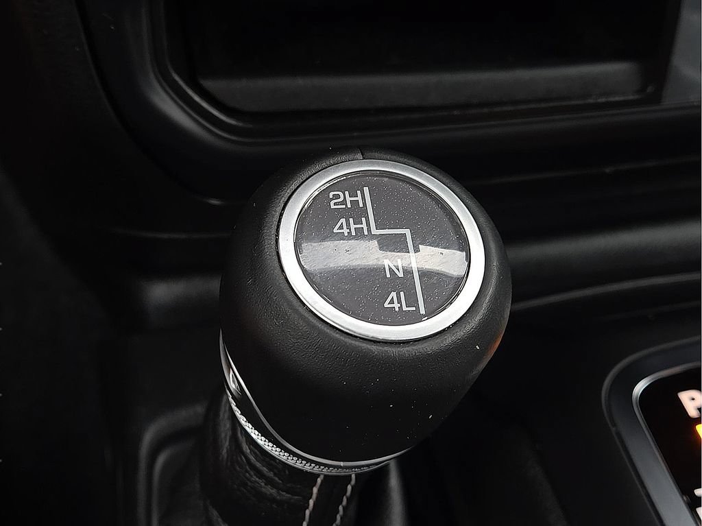 Used 2023 Jeep Wrangler Unlimited Sahara w/ Cold Weather Group AWD/4WD image 15
