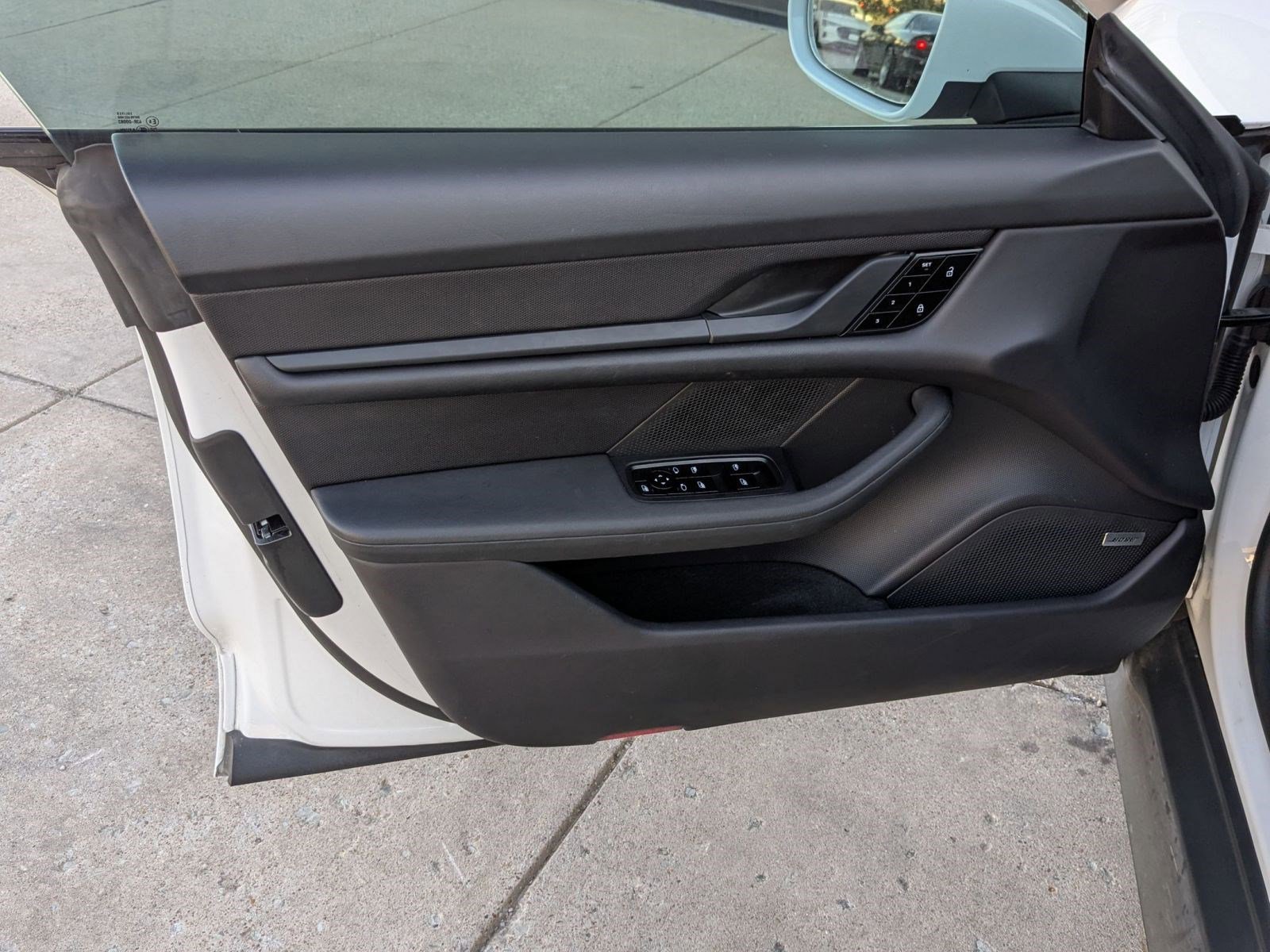 Certified 2021 Porsche Taycan image 13