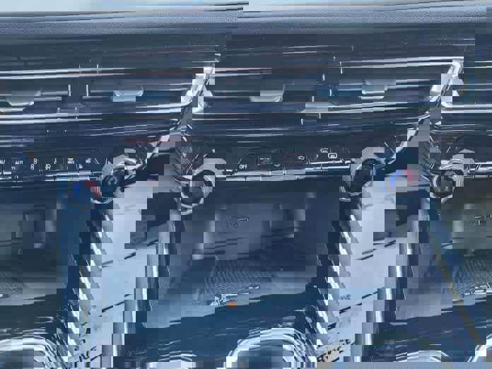 Used 2025 Chevrolet Equinox LT image 15