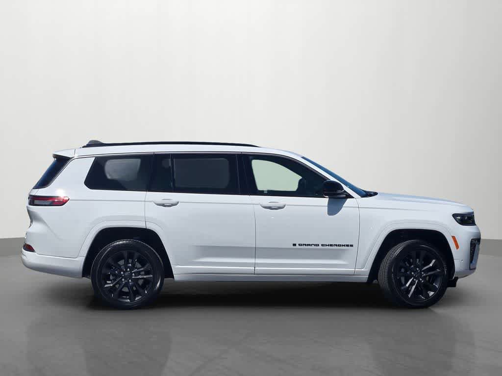 New 2026 Jeep Grand Cherokee L Limited AWD/4WD image 7