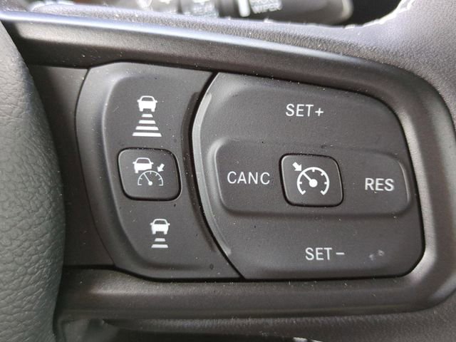 Used 2025 Jeep Wrangler Sport S image 23