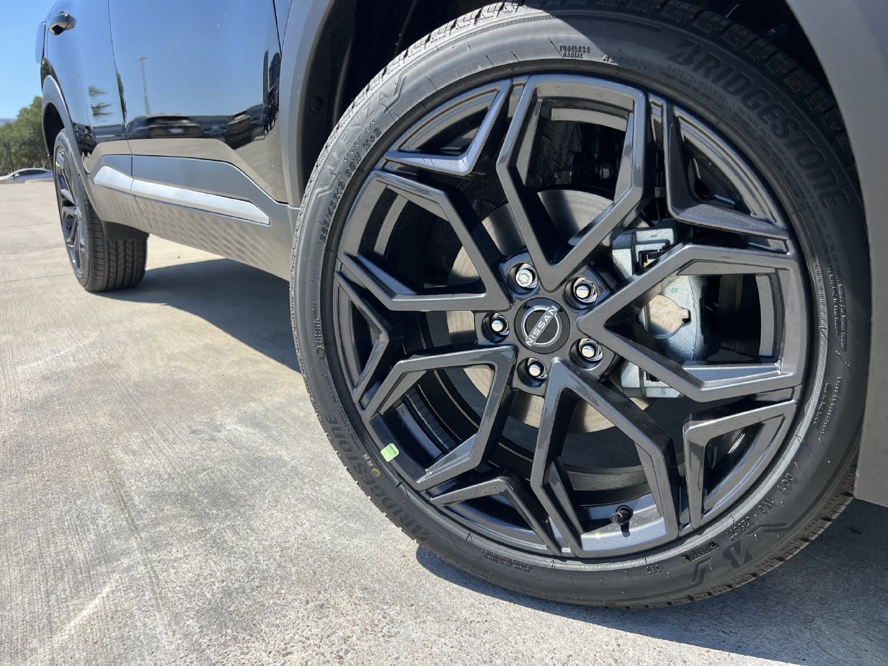 New 2027 Nissan Kicks SR AWD/4WD image 6