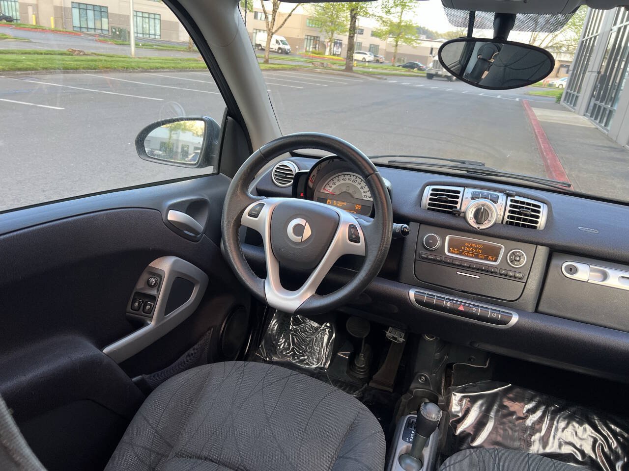 Used 2014 smart fortwo passion RWD image 11