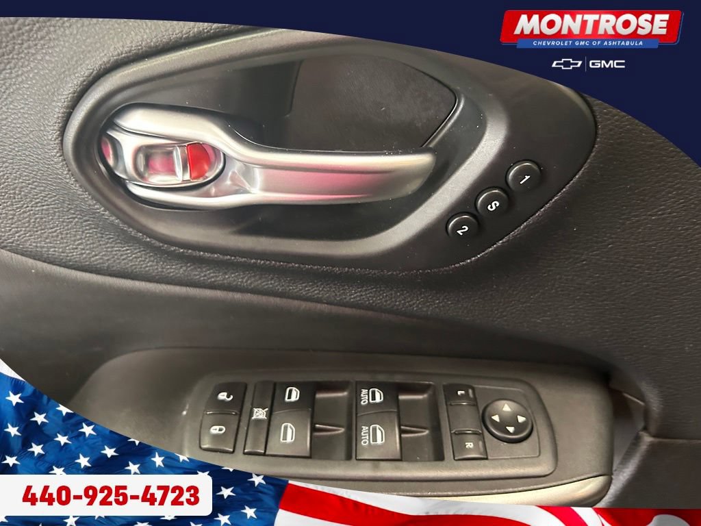 Used 2020 Jeep Cherokee Limited AWD/4WD image 10