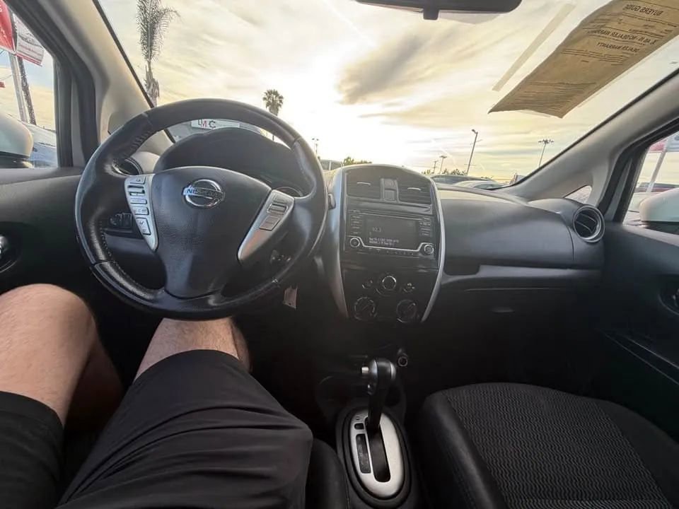 Used 2017 Nissan Versa Note SV FWD image 6