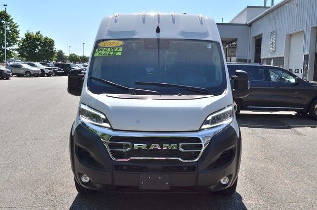 Used 2024 RAM ProMaster 2500 w/ Quick Order Package 22G SLT FWD image 3