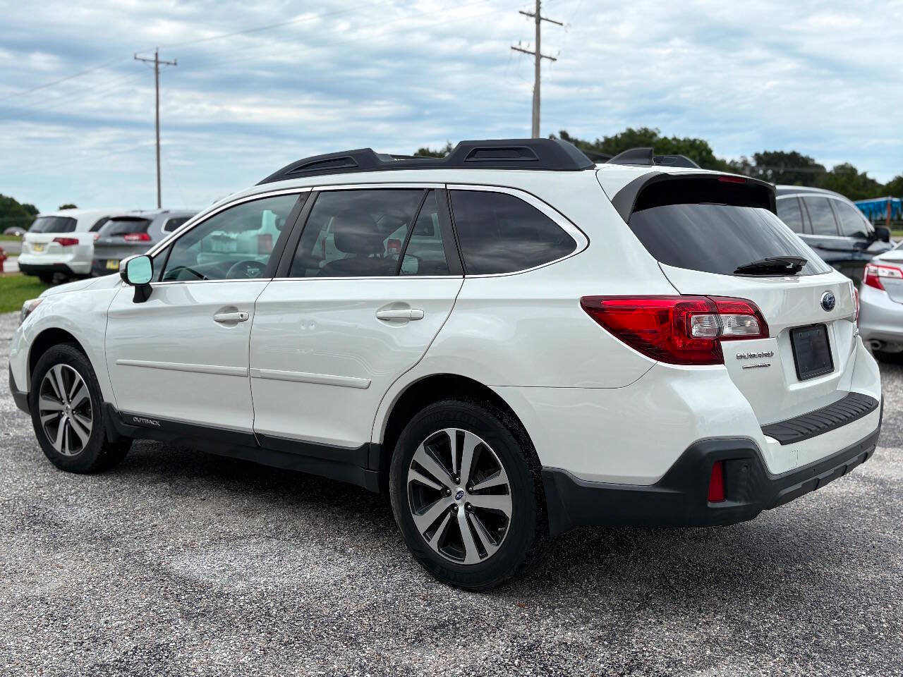 Used 2019 Subaru Outback 2.5i Limited AWD/4WD image 7