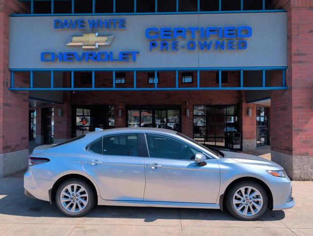 Used 2024 Toyota Camry LE w/ Convenience Package image 9