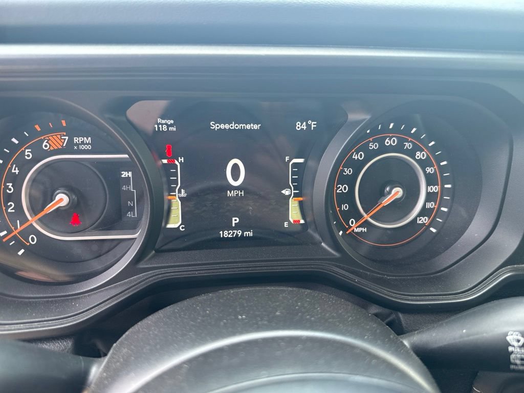 Used 2026 Jeep Wrangler Unlimited Rubicon AWD/4WD image 13