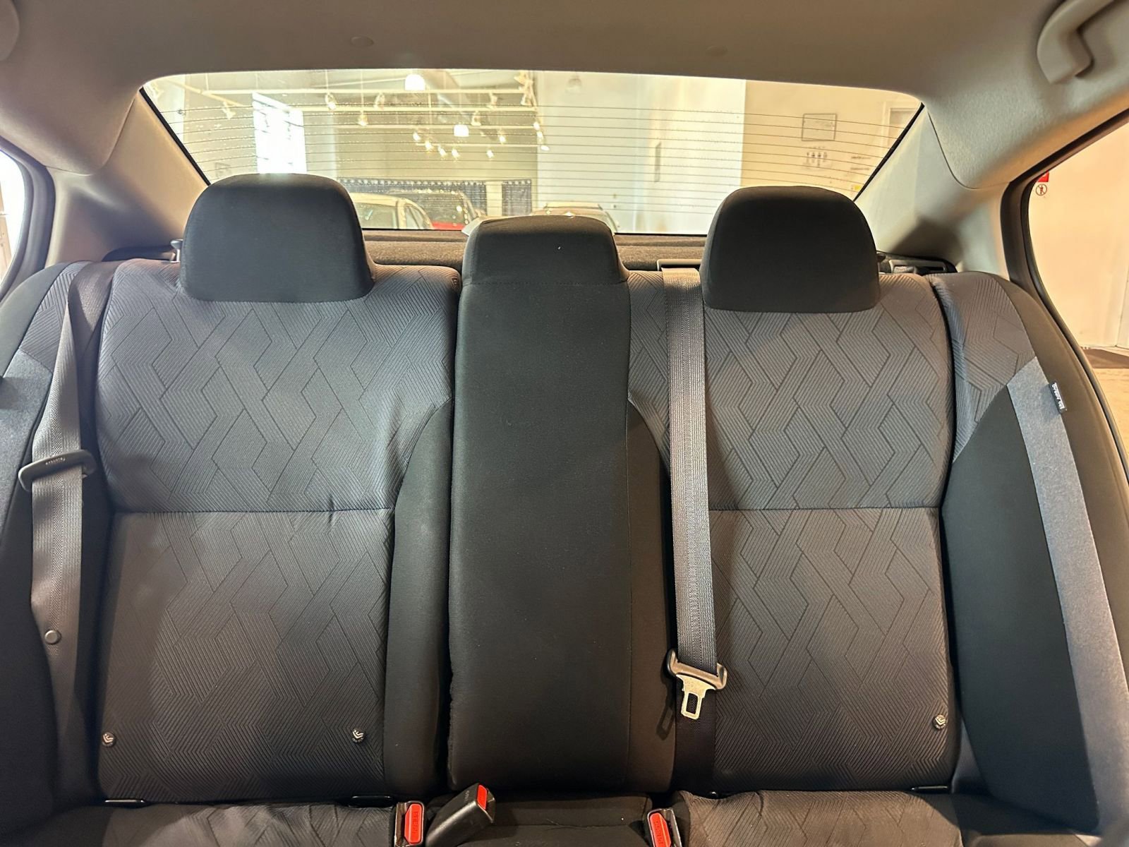 Used 2025 Nissan Versa SV image 37