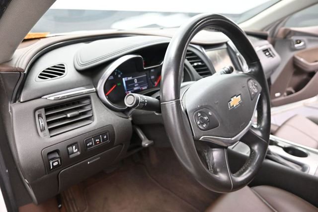 Used 2014 Chevrolet Impala LT FWD image 17