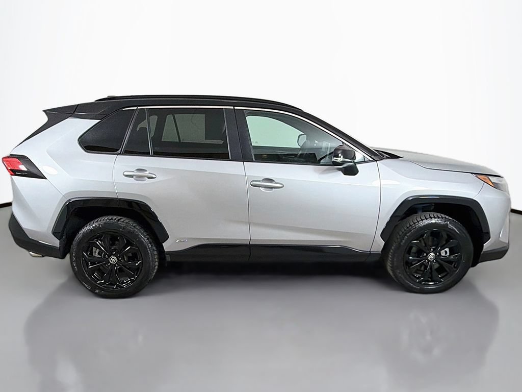 Used 2022 Toyota RAV4 XSE w/ XSE Grade Weather Package AWD/4WD image 17