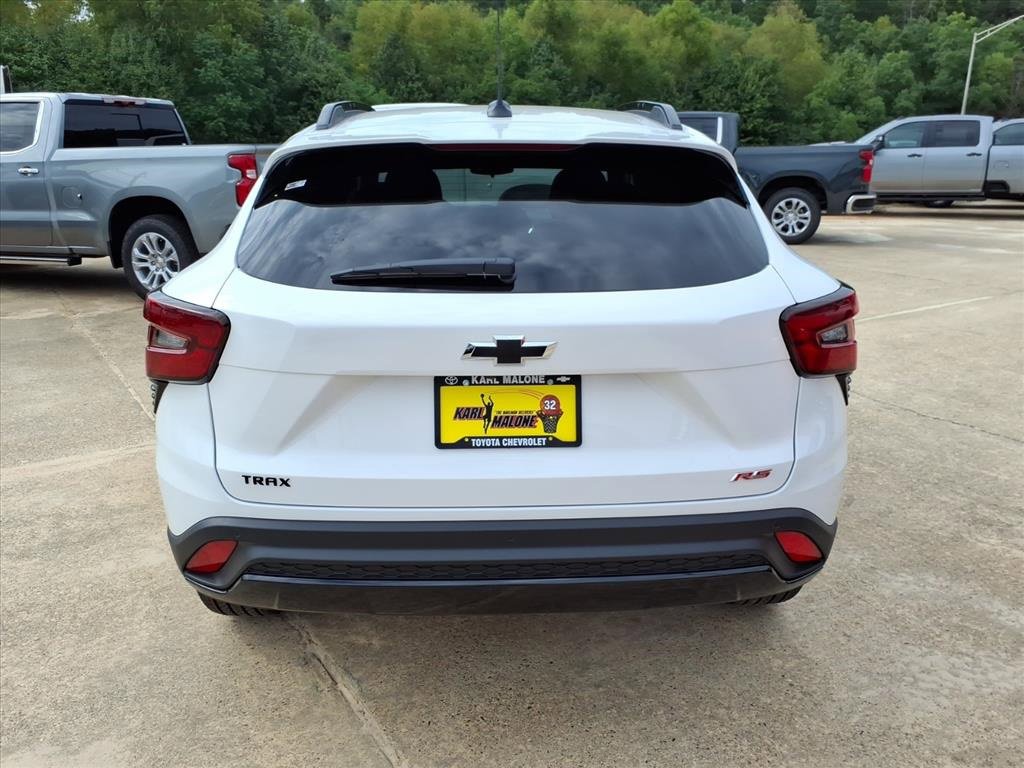New 2026 Chevrolet Trax RS w/ Sunroof Package image 4