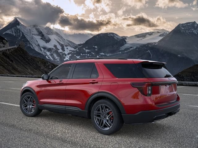 New 2026 Ford Explorer ST-Line w/ ST-Line Street Pack AWD/4WD image 4