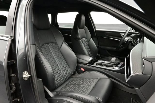 Used 2021 Audi RS 6 w/ Carbon Optic Package AWD/4WD image 17