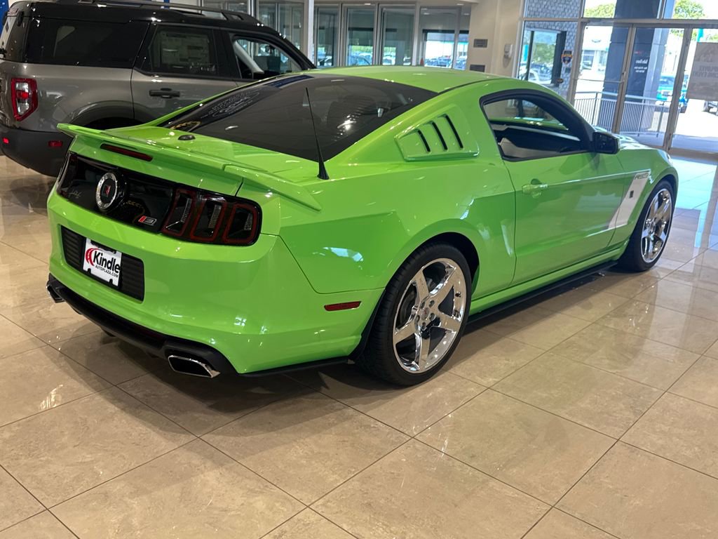 Used 2013 Ford Mustang GT Premium RWD image 26