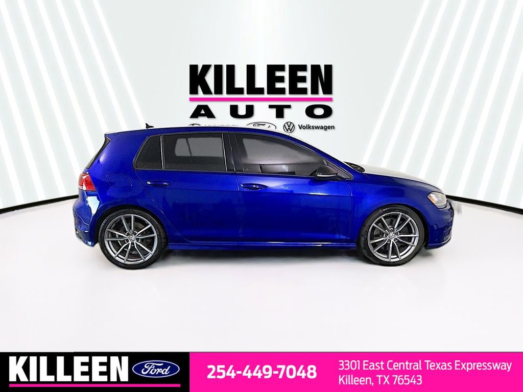 Used 2017 Volkswagen Golf R 4-Door image 9