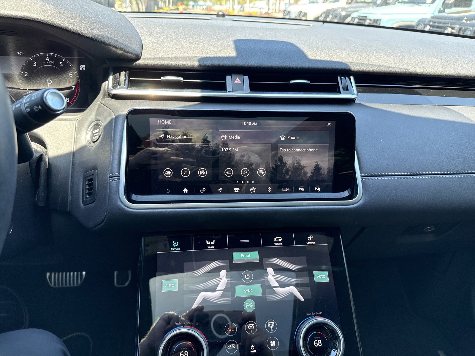 Used 2019 Land Rover Range Rover Velar R-Dynamic HSE AWD/4WD image 12