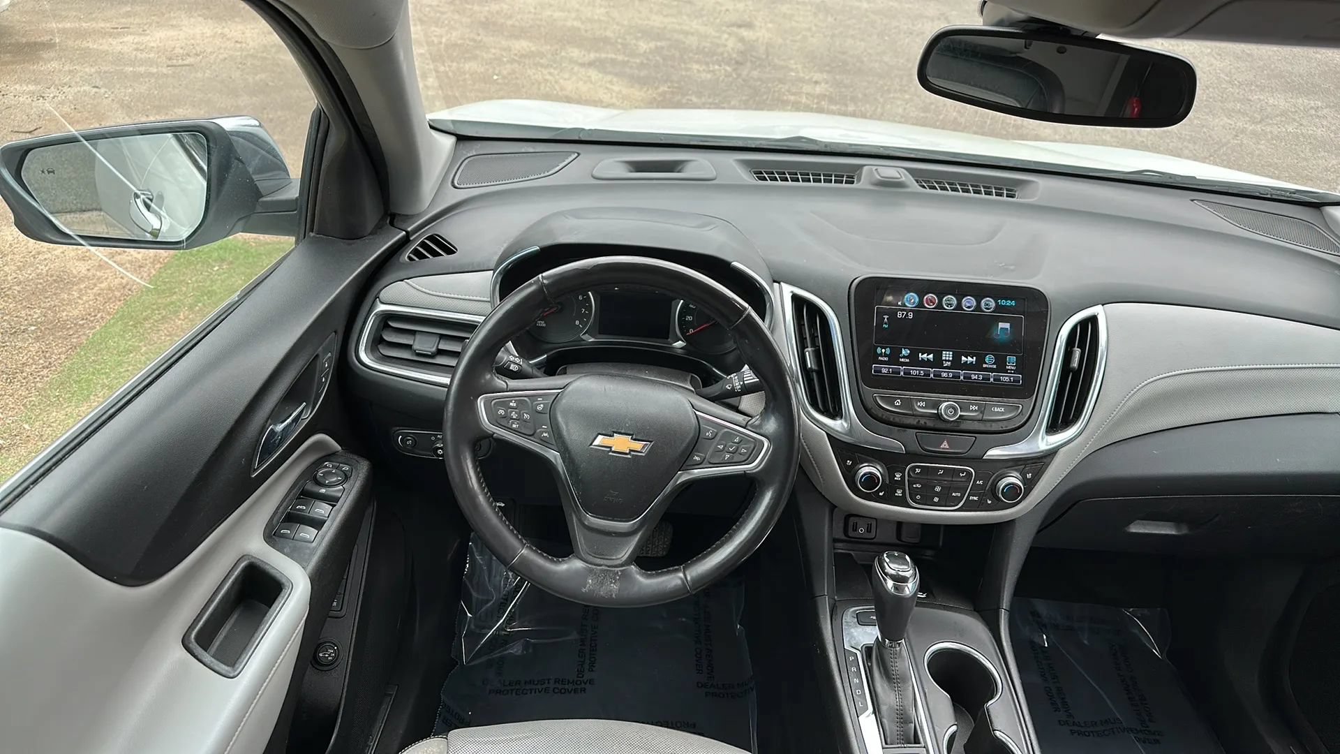 Used 2018 Chevrolet Equinox Premier FWD image 27