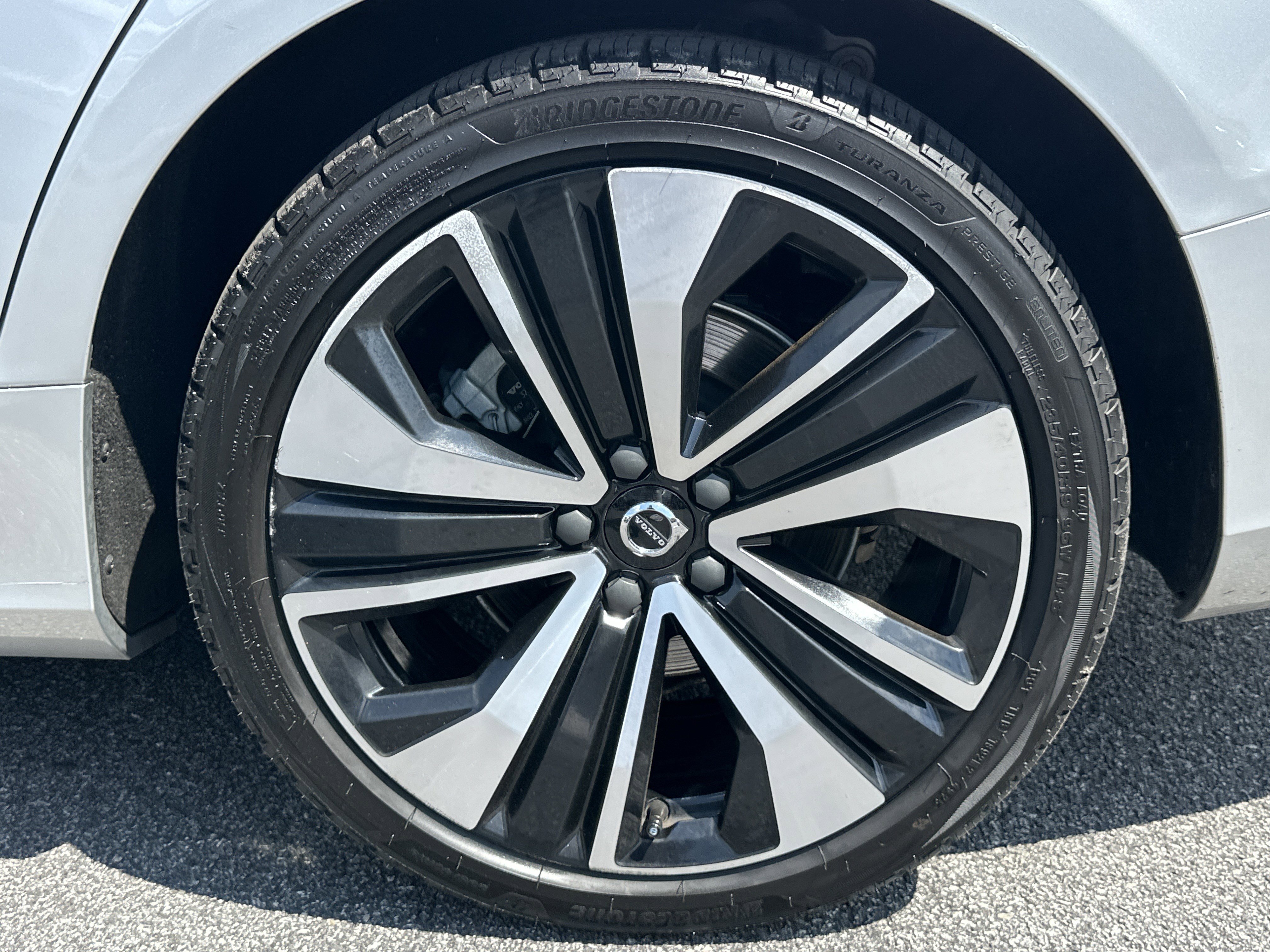 Used 2022 Volvo S60 B5 Inscription FWD image 36
