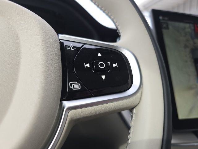 New 2026 Volvo XC60 T8 Ultra w/ Climate Package image 25