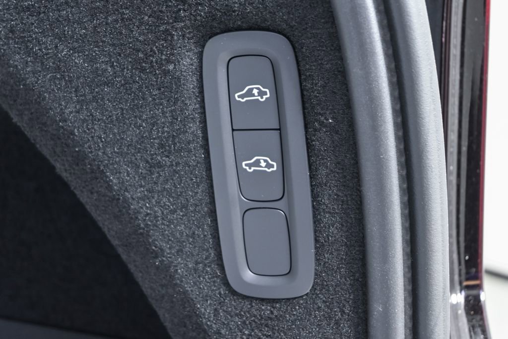 New 2026 Volvo XC90 T8 Ultra w/ Protection Package Premier image 33