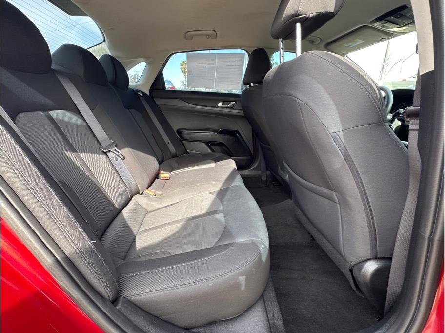 Used 2021 Kia K5 LX image 12