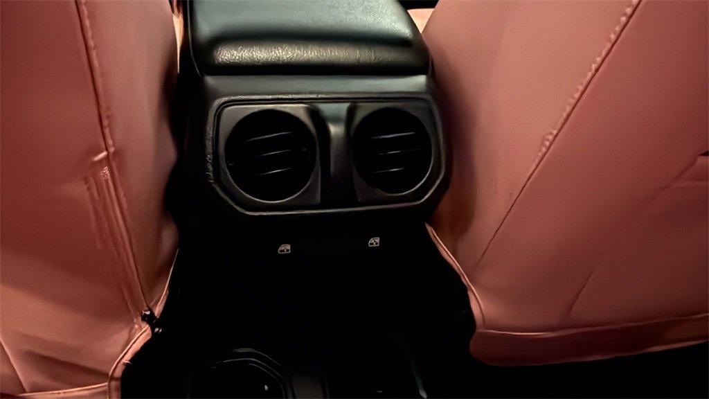 Used 2022 Jeep Wrangler Unlimited Sport image 17