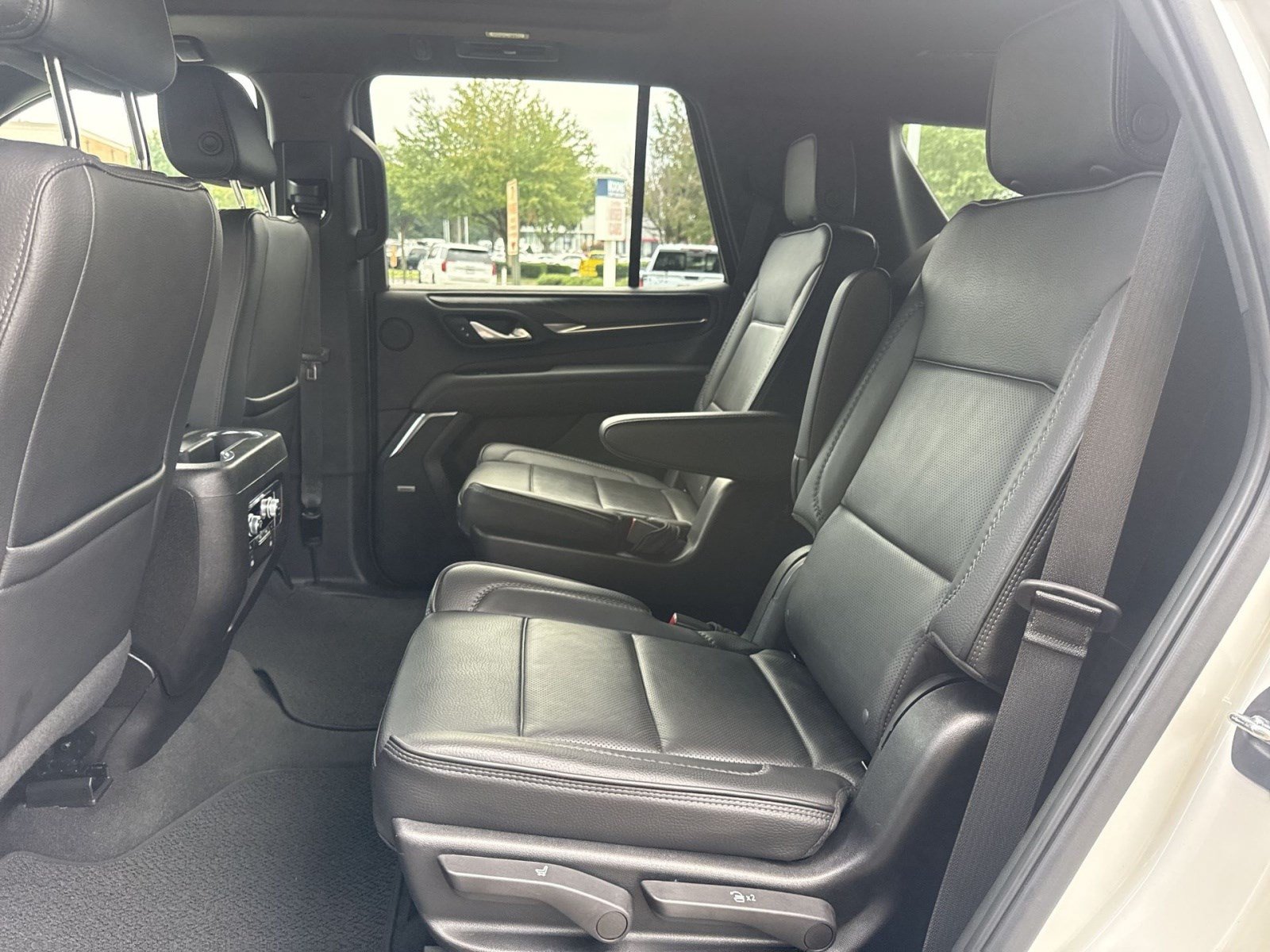 Used 2022 GMC Yukon Denali w/ Max Trailering Package AWD/4WD image 24