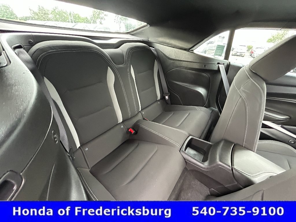 Used 2017 Chevrolet Camaro LT RWD image 33