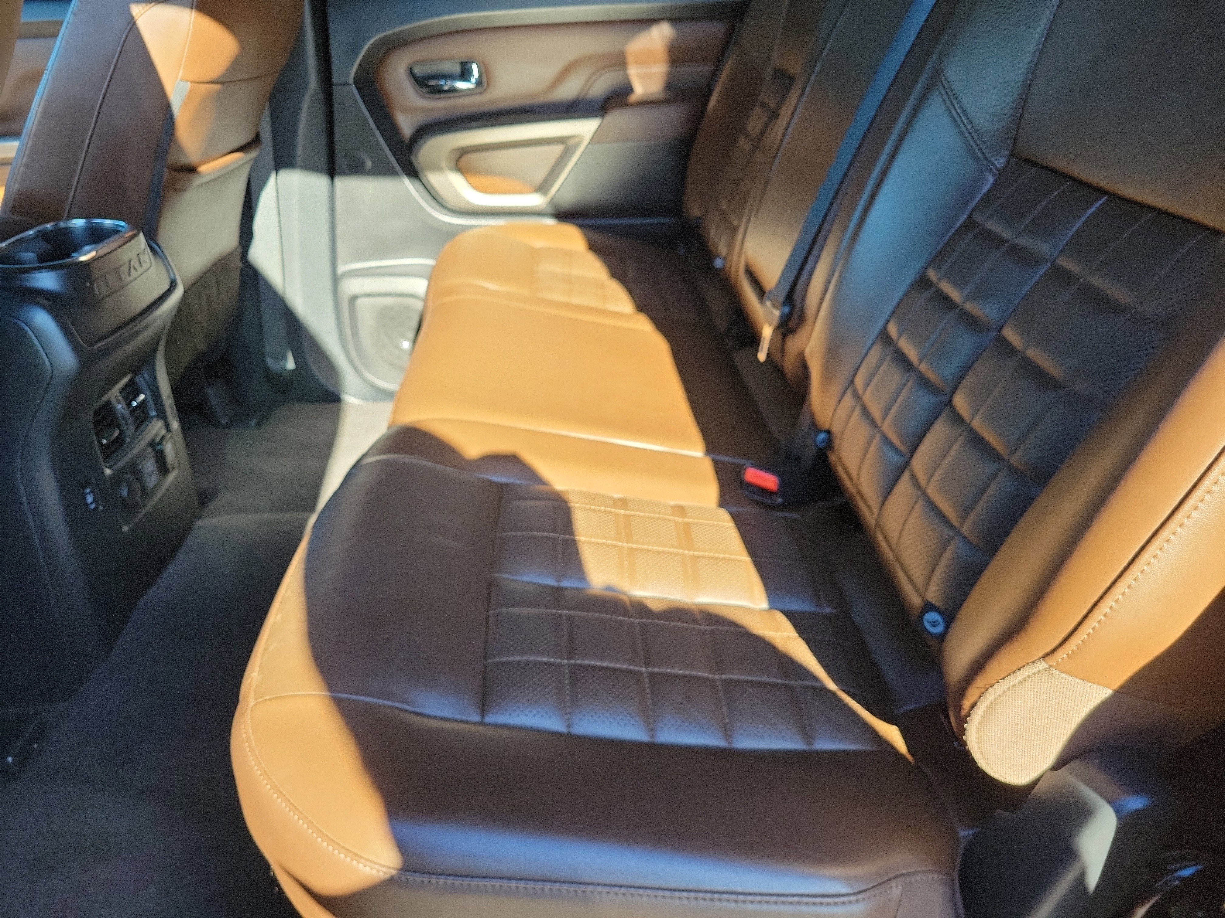 Used 2021 Nissan Titan Platinum Reserve w/ Moonroof Package image 19