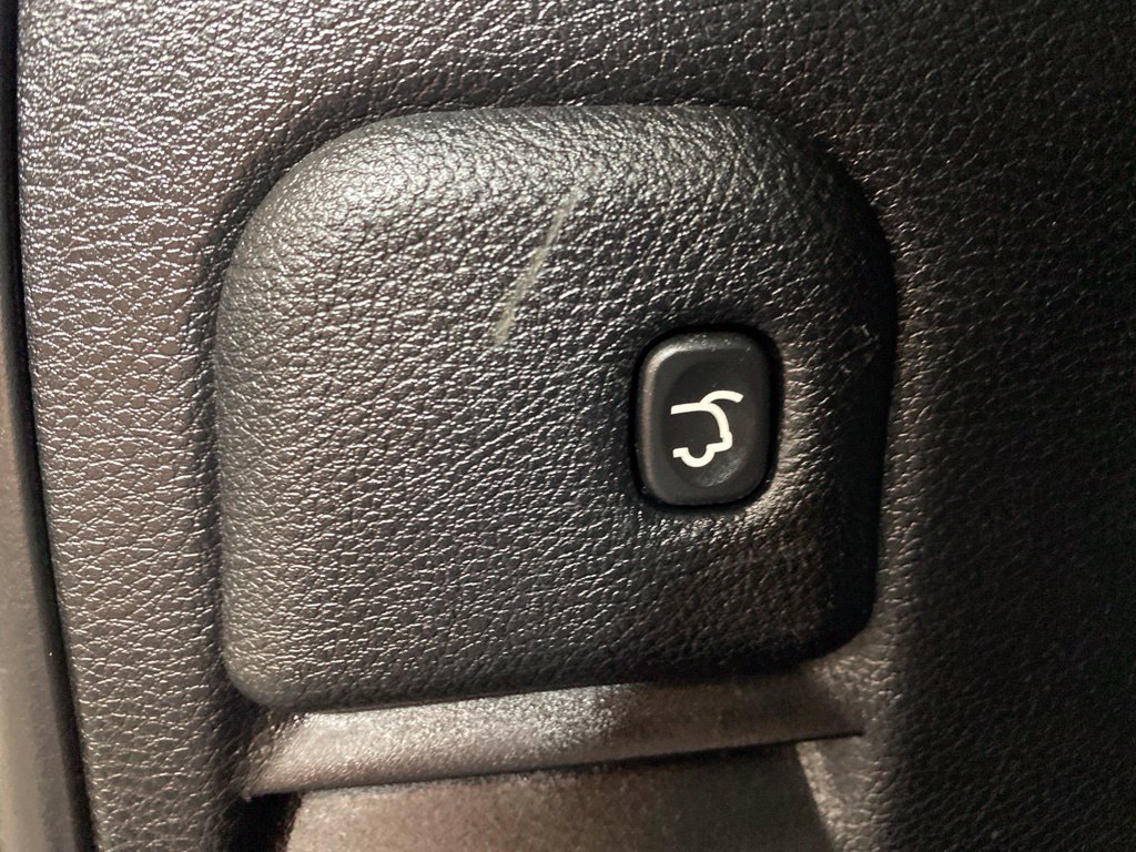 Used 2019 Jeep Grand Cherokee Limited AWD/4WD image 29