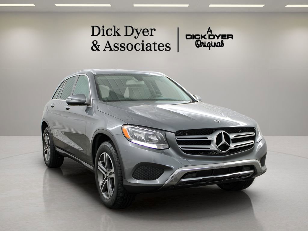 Used 2019 Mercedes-Benz GLC 300 image 1