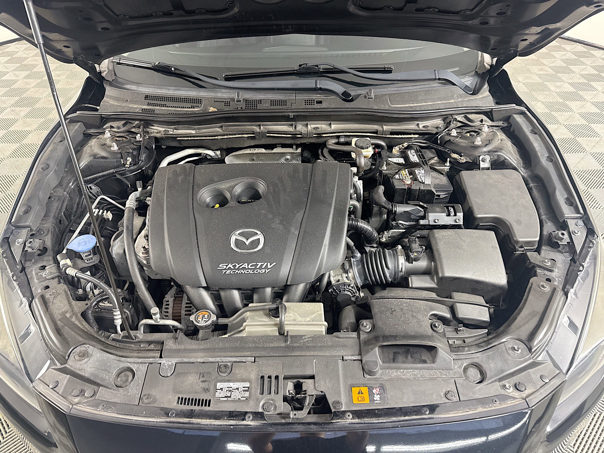 Used 2018 MAZDA MAZDA3 Grand Touring w/ Premium Equipment Package image 38