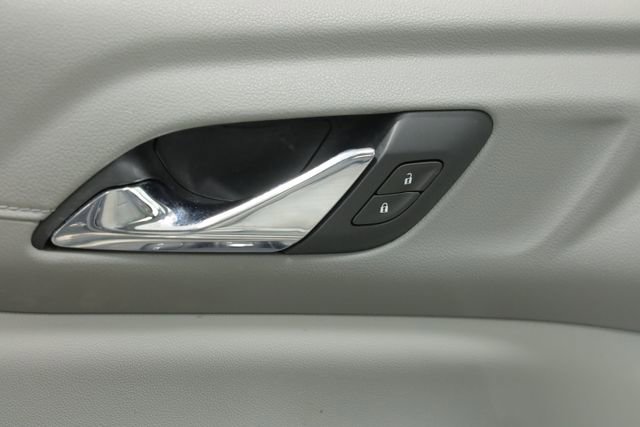 Used 2019 GMC Acadia SLE image 25