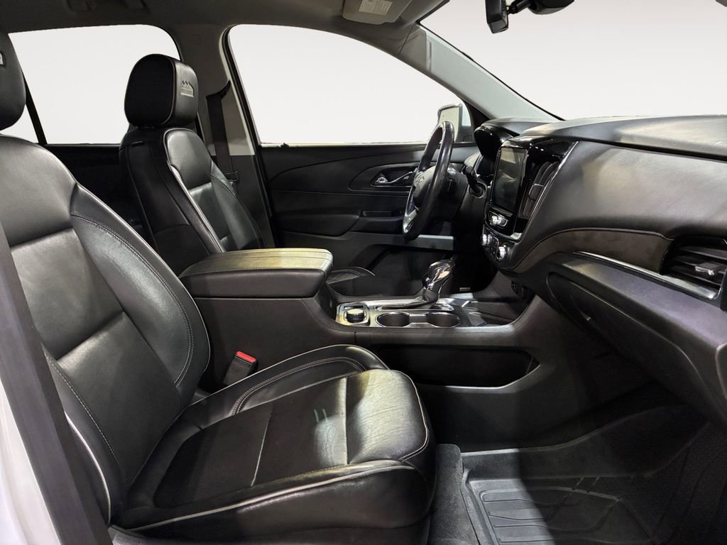 Used 2021 Chevrolet Traverse High Country w/ LPO, Floor Liner Package image 15