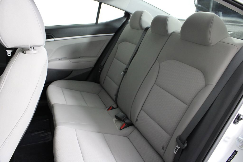 Used 2019 Hyundai Elantra SE image 19