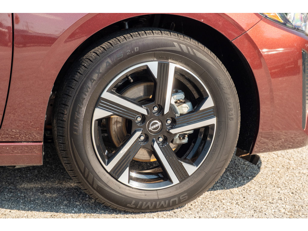 Used 2025 Nissan Sentra SV FWD image 10